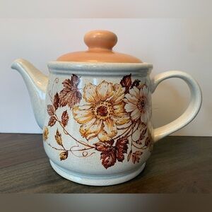 Sadler Teapot Brown Flowers Leaves Vintage Made in England Beige Lid Retro